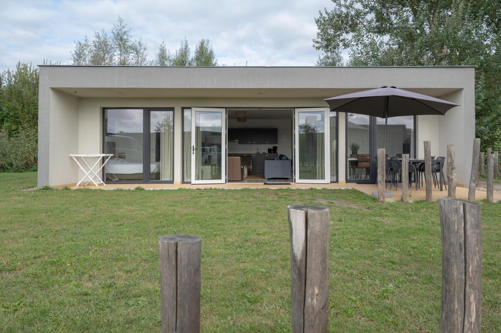 RCN Vakantiepark de Schotsman Bungalow de Boei Kamperland Ruang foto